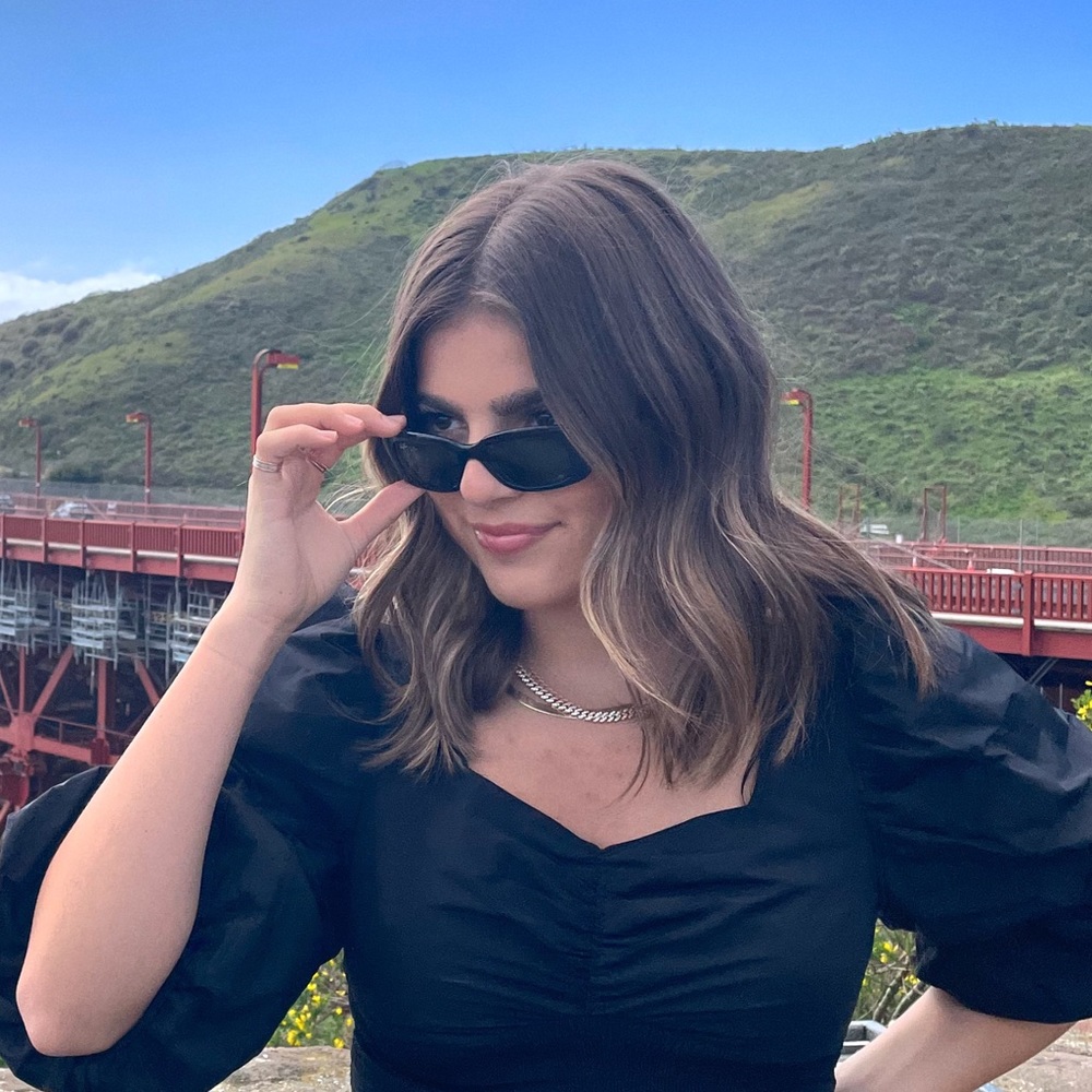 BLACK RETRO RAYBANS